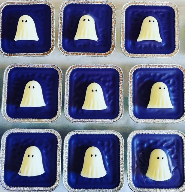 HOCUS POCUS CAKE PAN